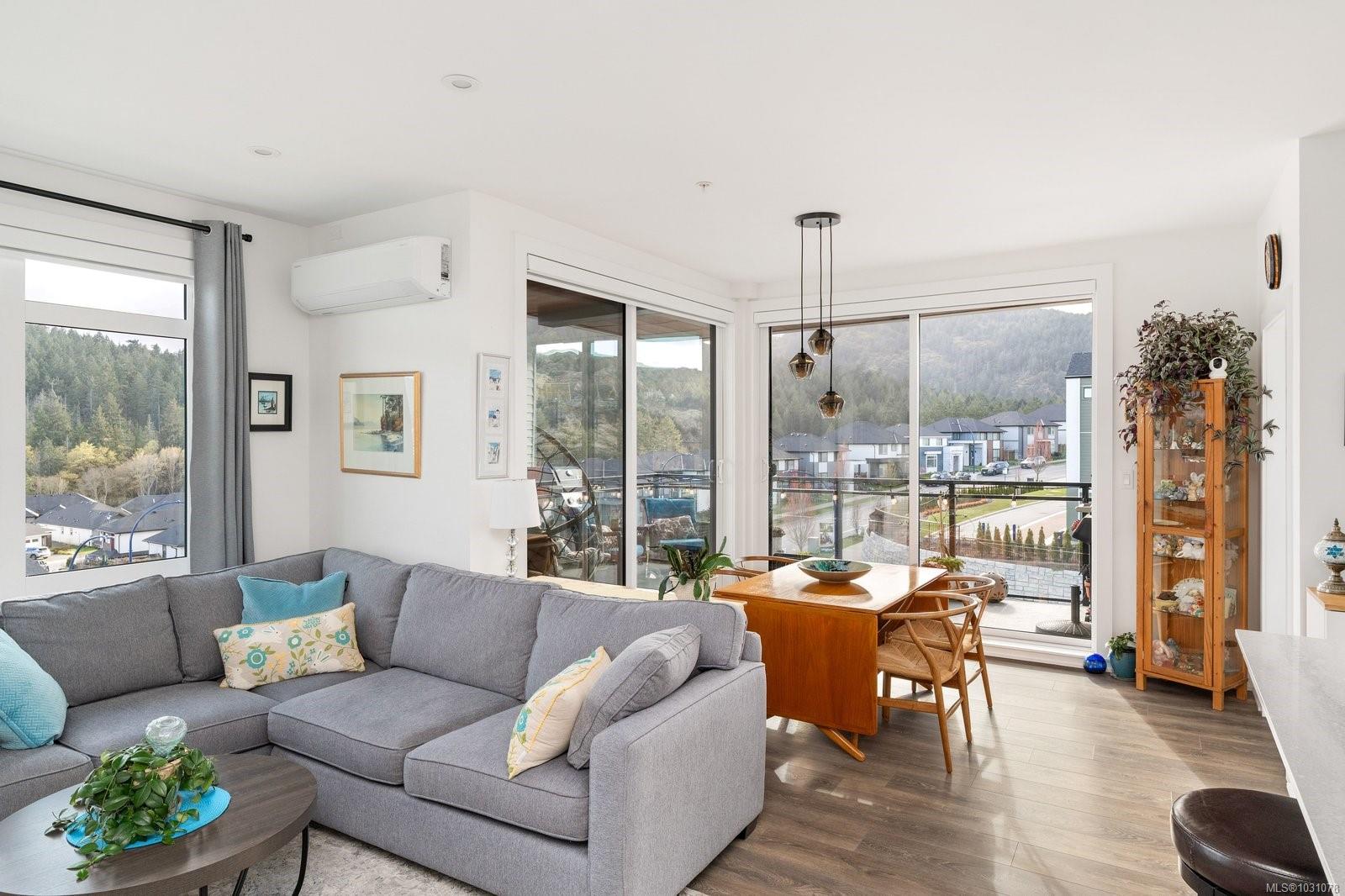 1110 Samar Cres # 402