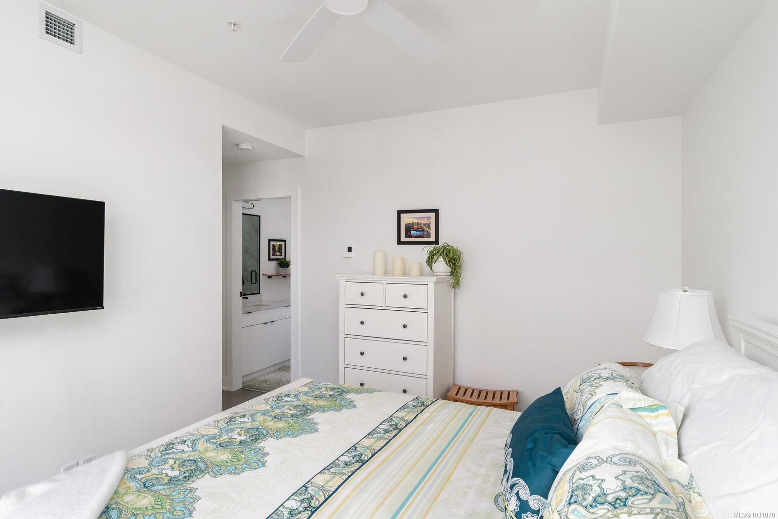 1110 Samar Cres # 402