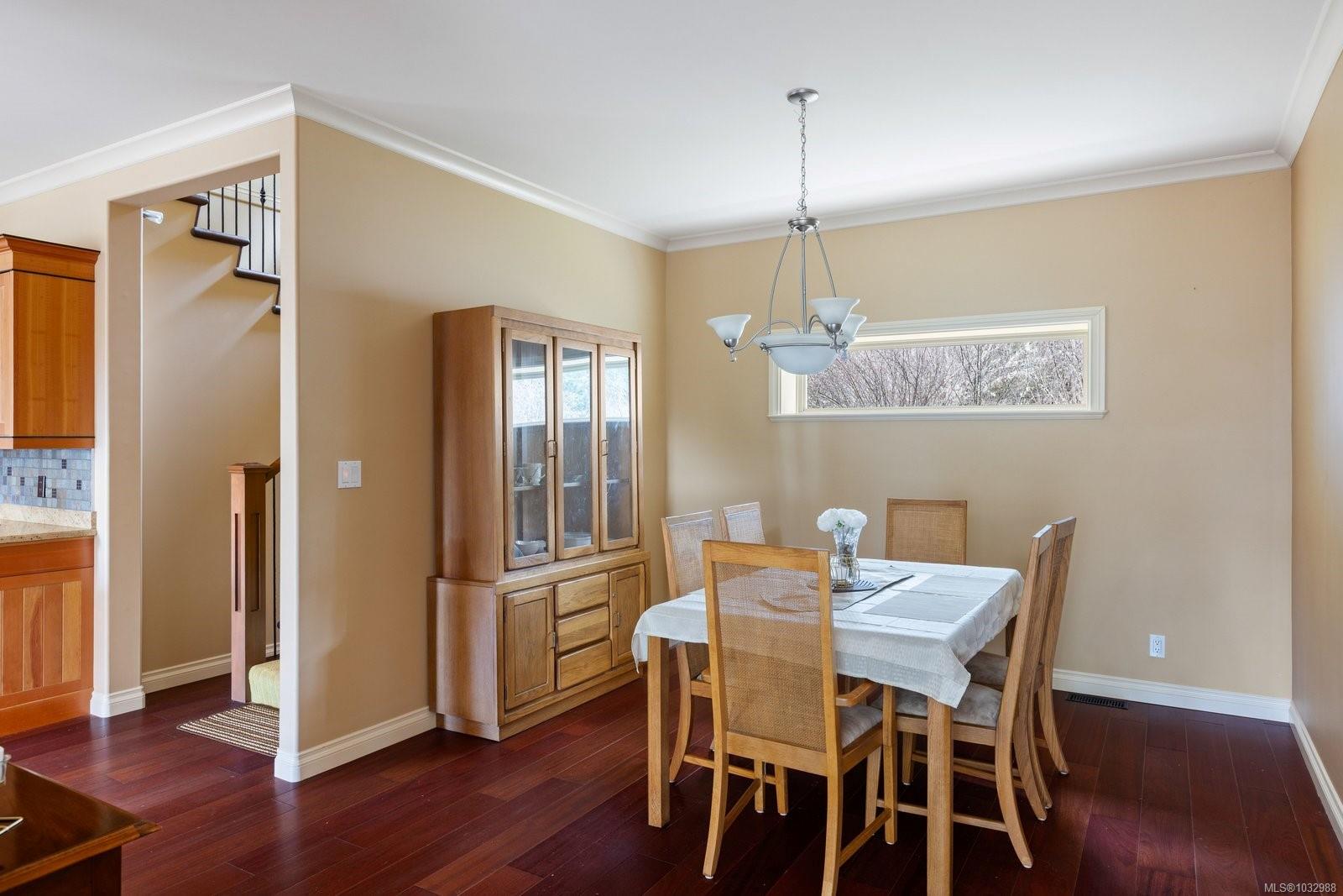 1450 White Pine Terr