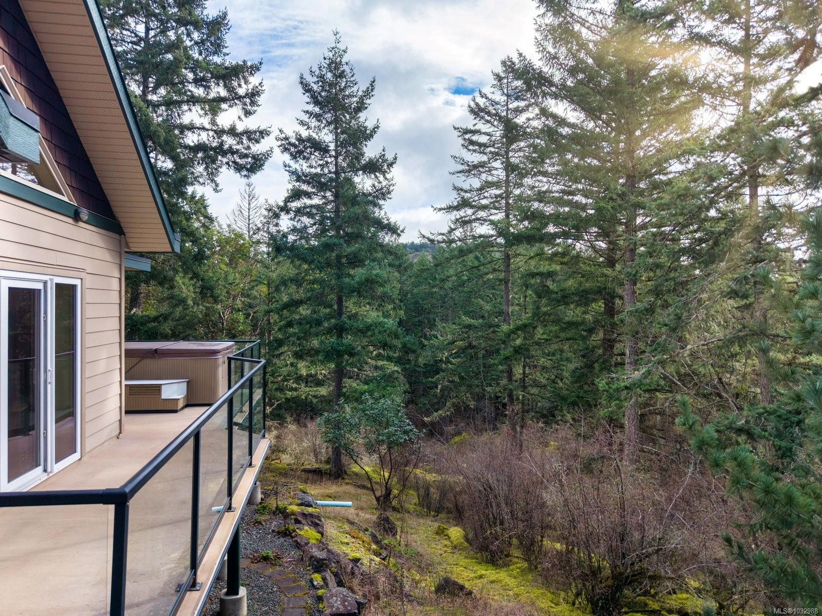 1450 White Pine Terr