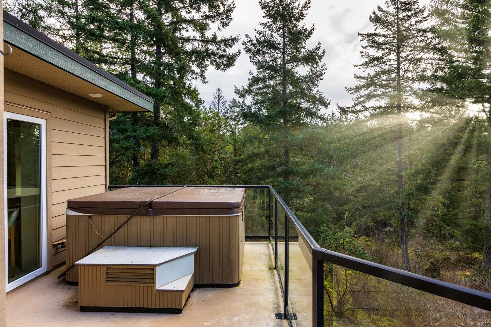 1450 White Pine Terr