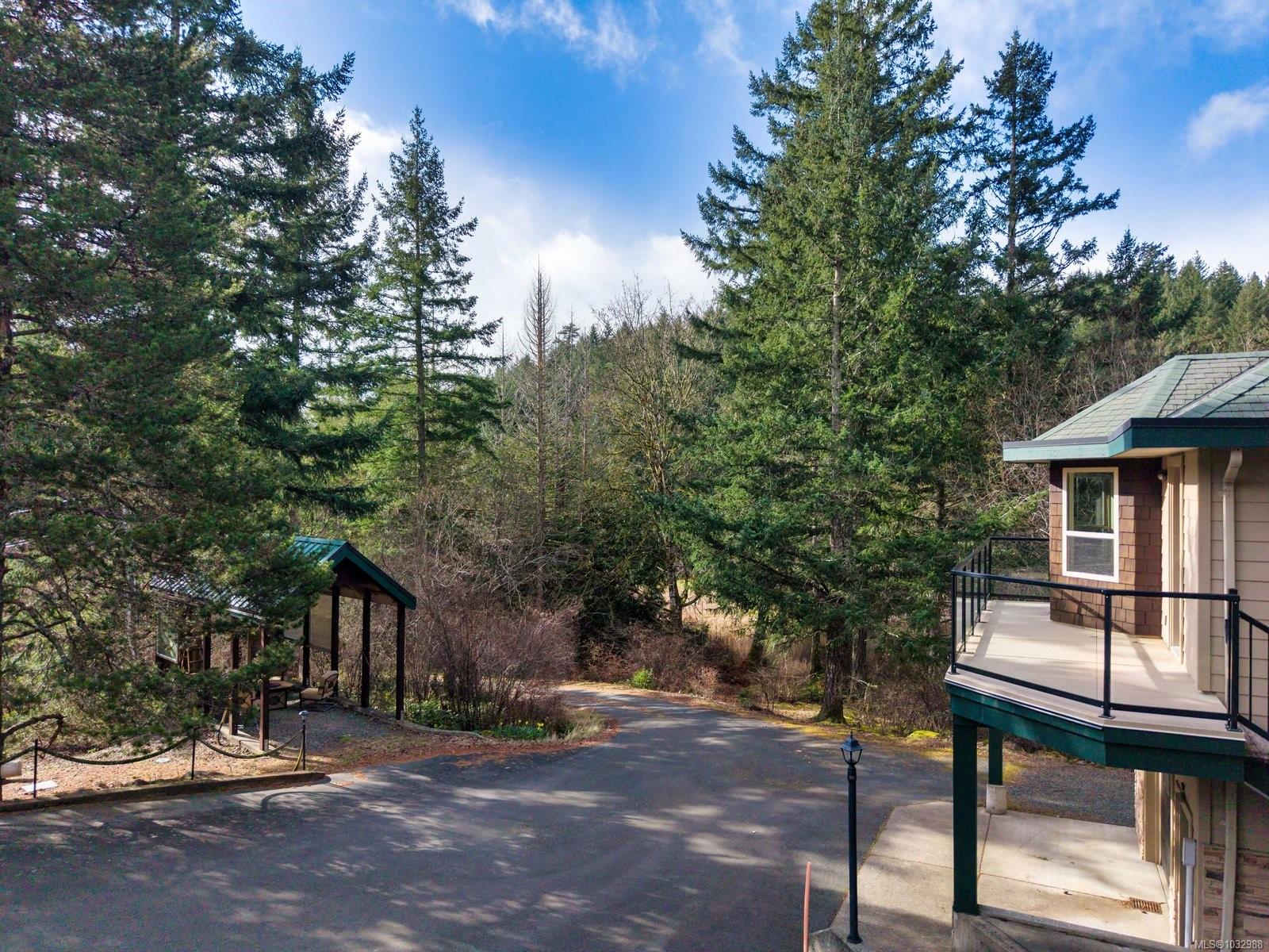 1450 White Pine Terr