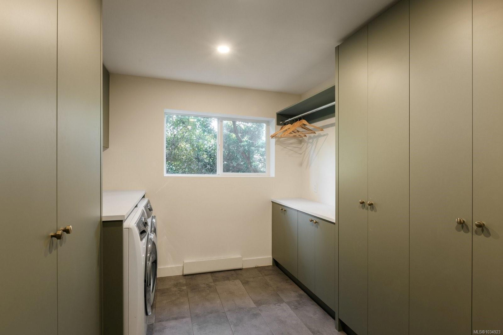 4021 Hessington Pl