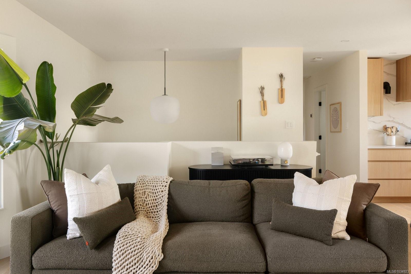 4021 Hessington Pl