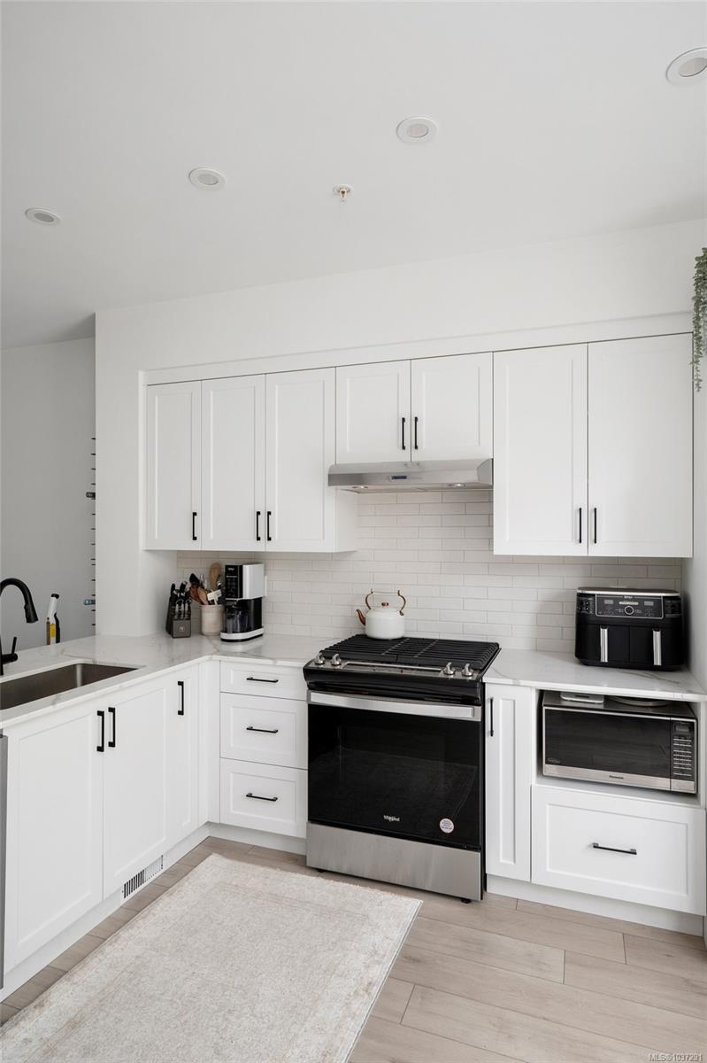 255 Caspian Dr #51