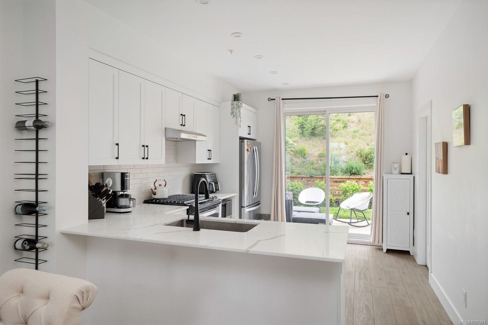 255 Caspian Dr #51