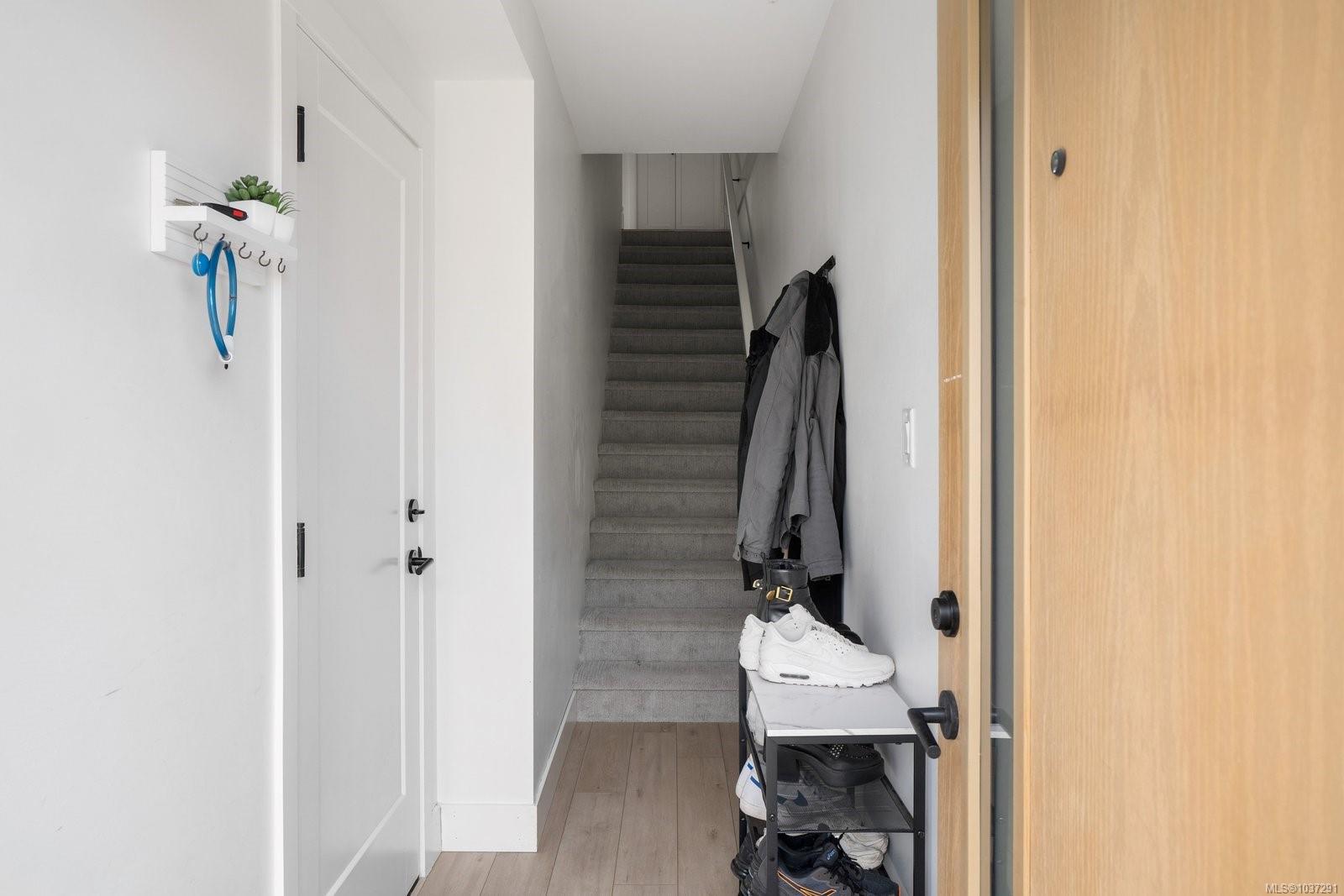 255 Caspian Dr #51