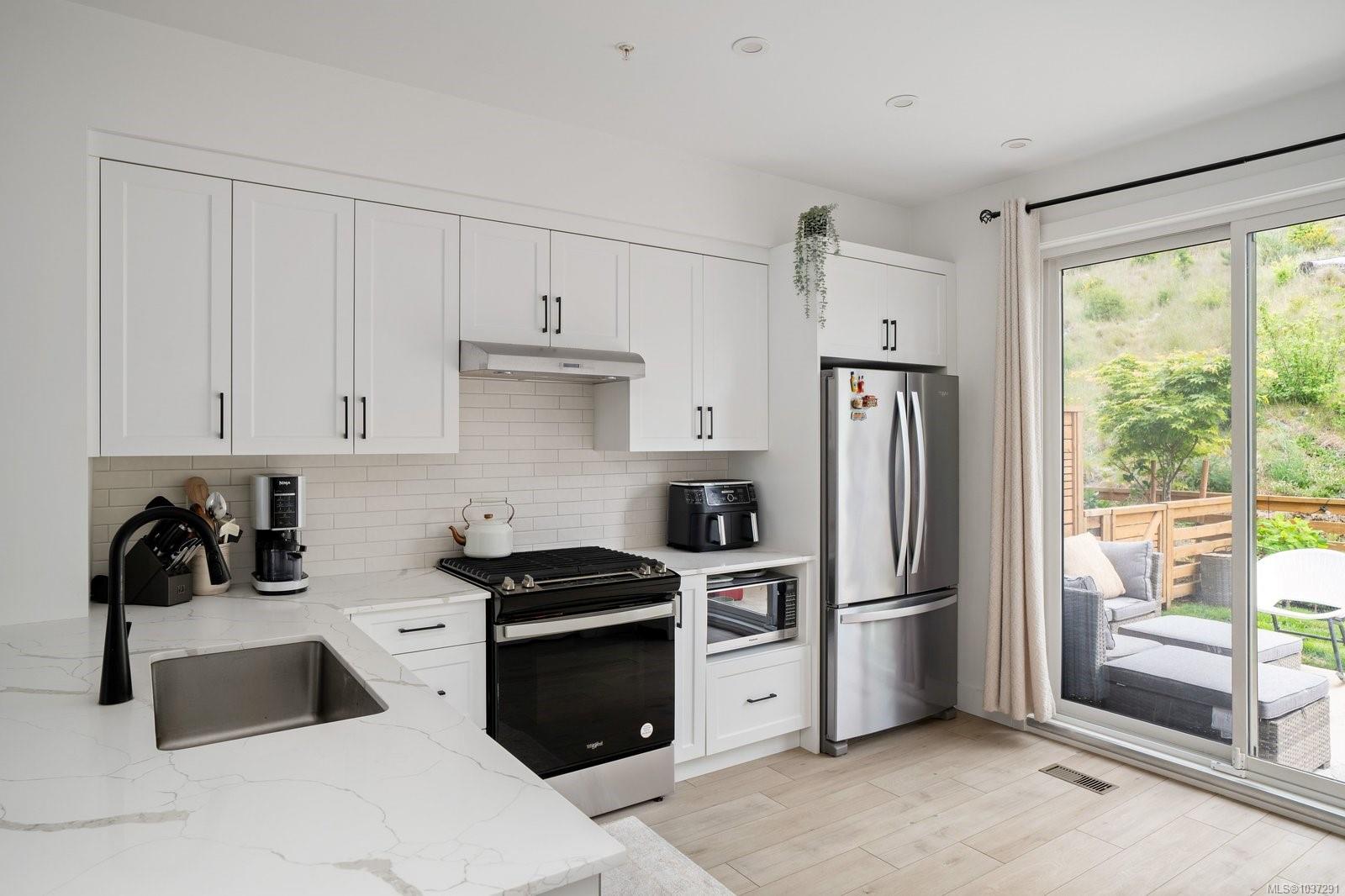 255 Caspian Dr #51