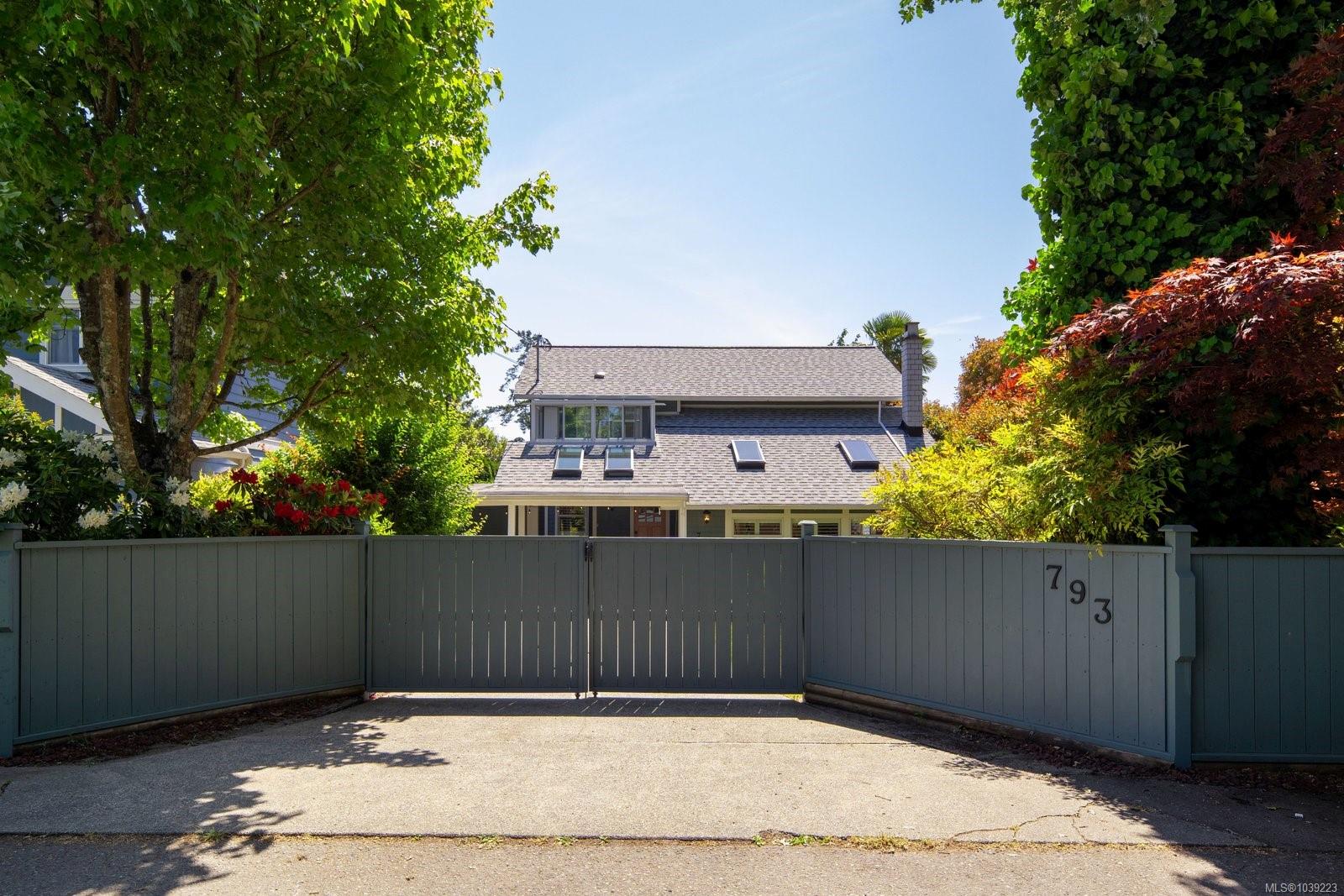 793 Stelly's Cross Rd