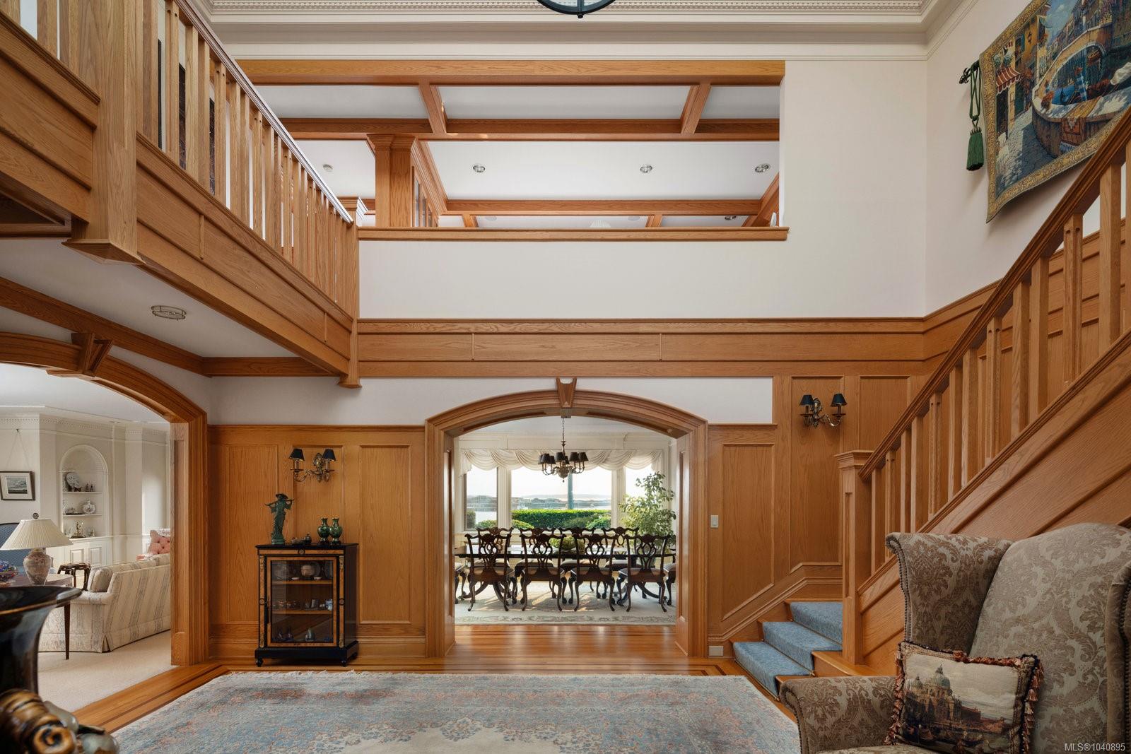 1580 Beach Dr