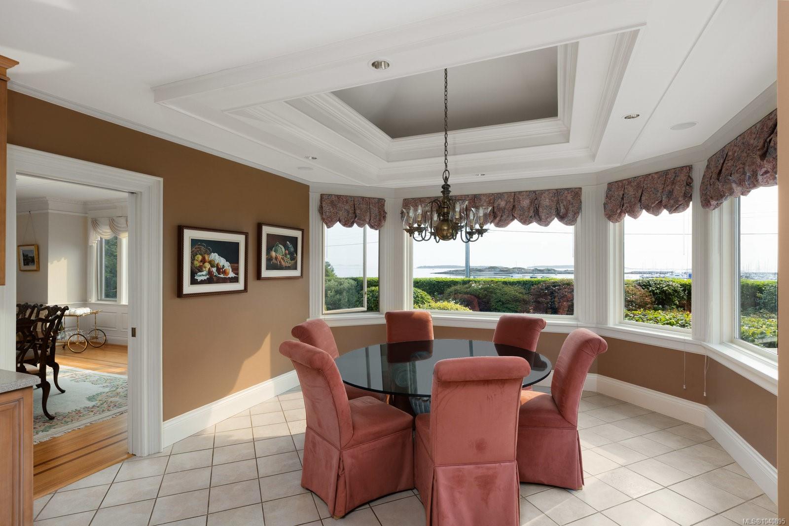 1580 Beach Dr