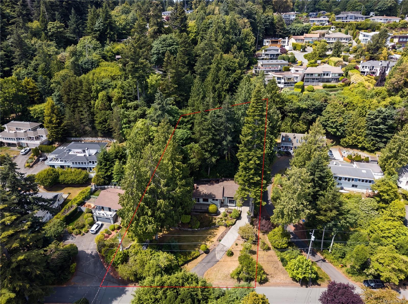 4950 Lochside Dr