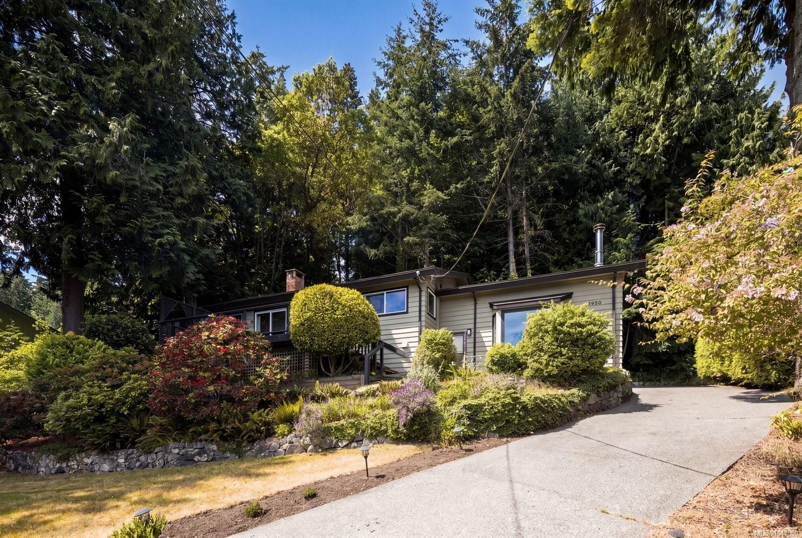 4950 Lochside Dr