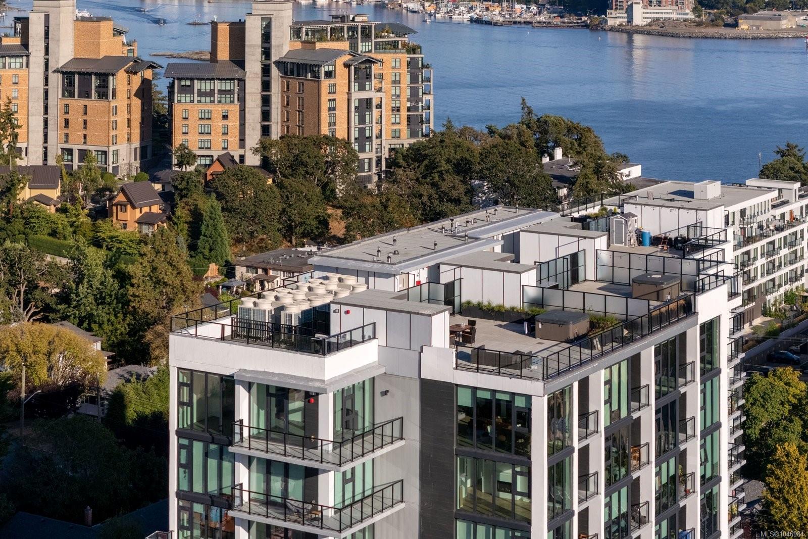 899 Esquimalt Rd Unit: #905