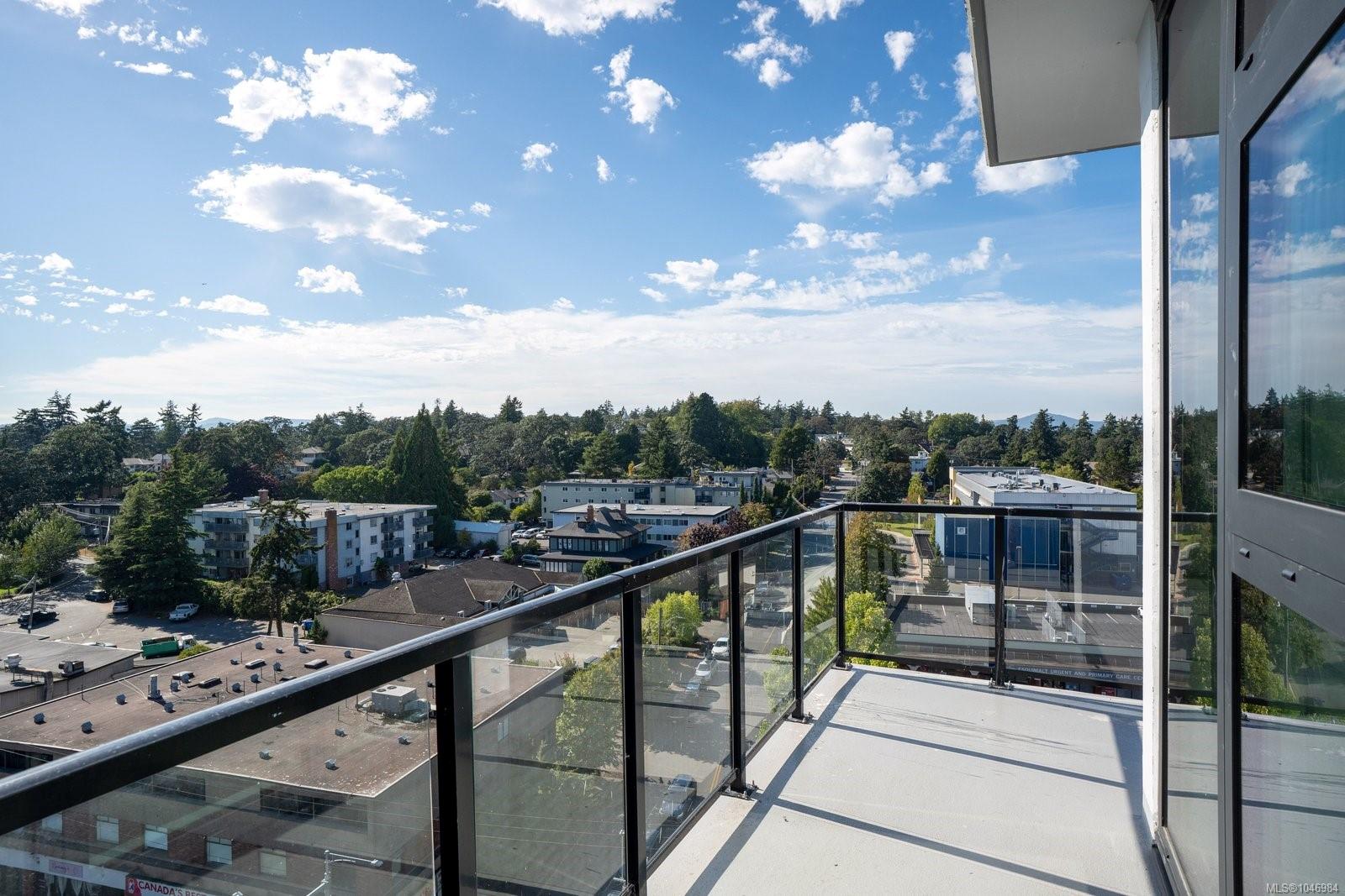 899 Esquimalt Rd Unit: #905