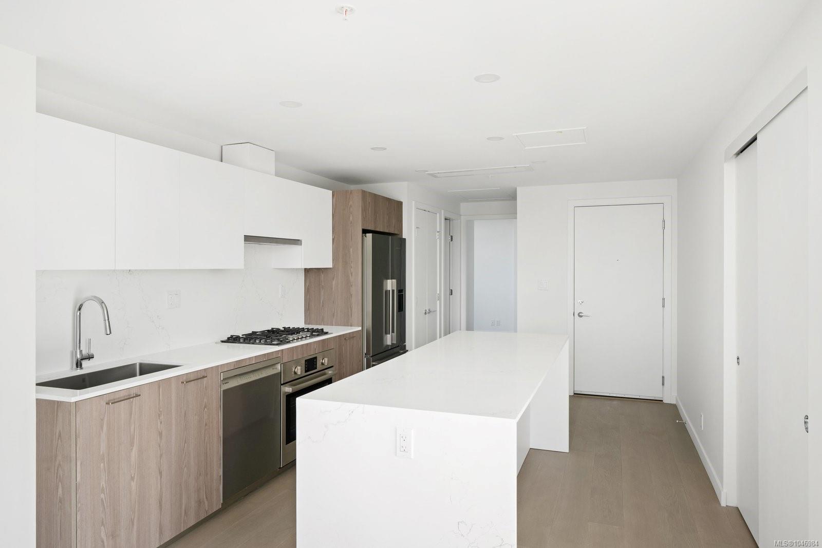899 Esquimalt Rd Unit: #905