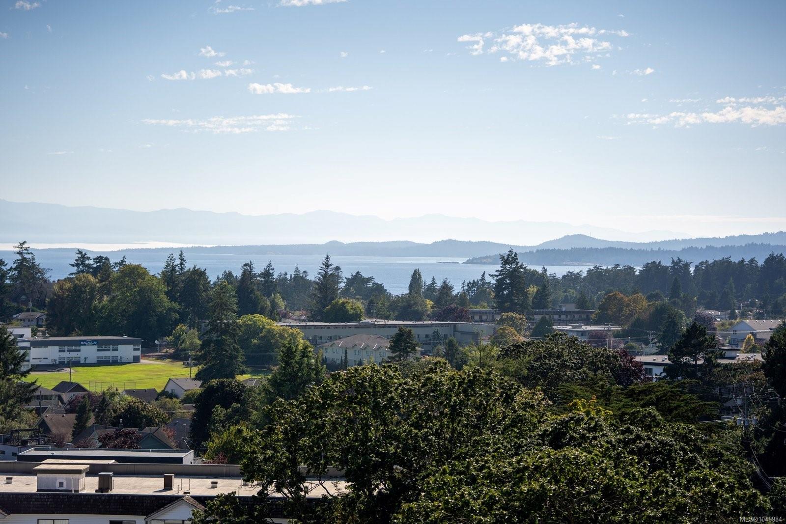 899 Esquimalt Rd Unit: #905
