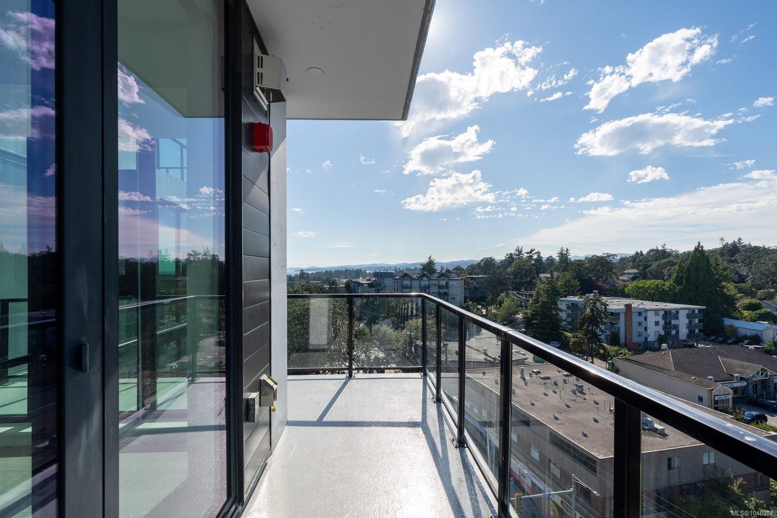 899 Esquimalt Rd Unit: #905