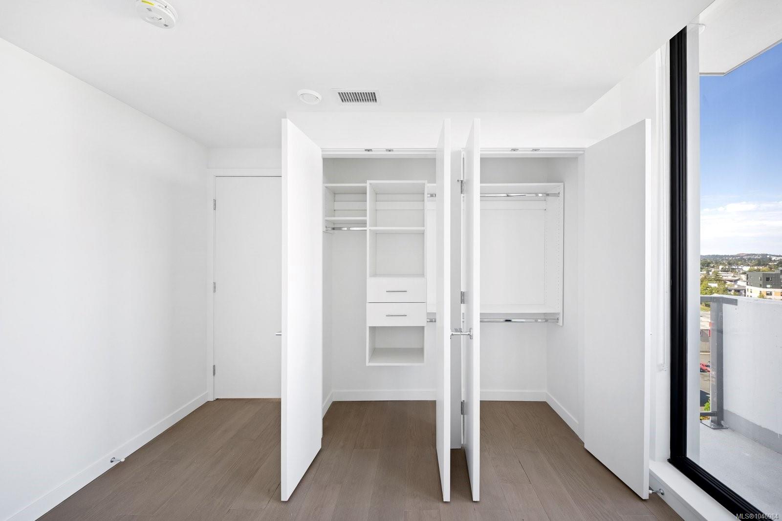 899 Esquimalt Rd Unit: #905