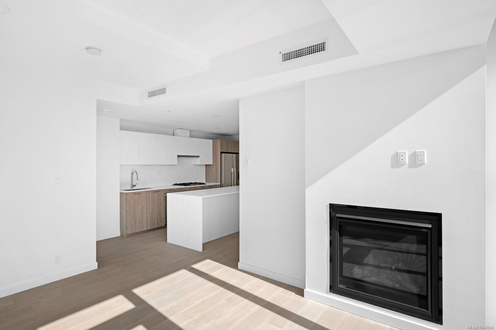 899 Esquimalt Rd Unit: #905