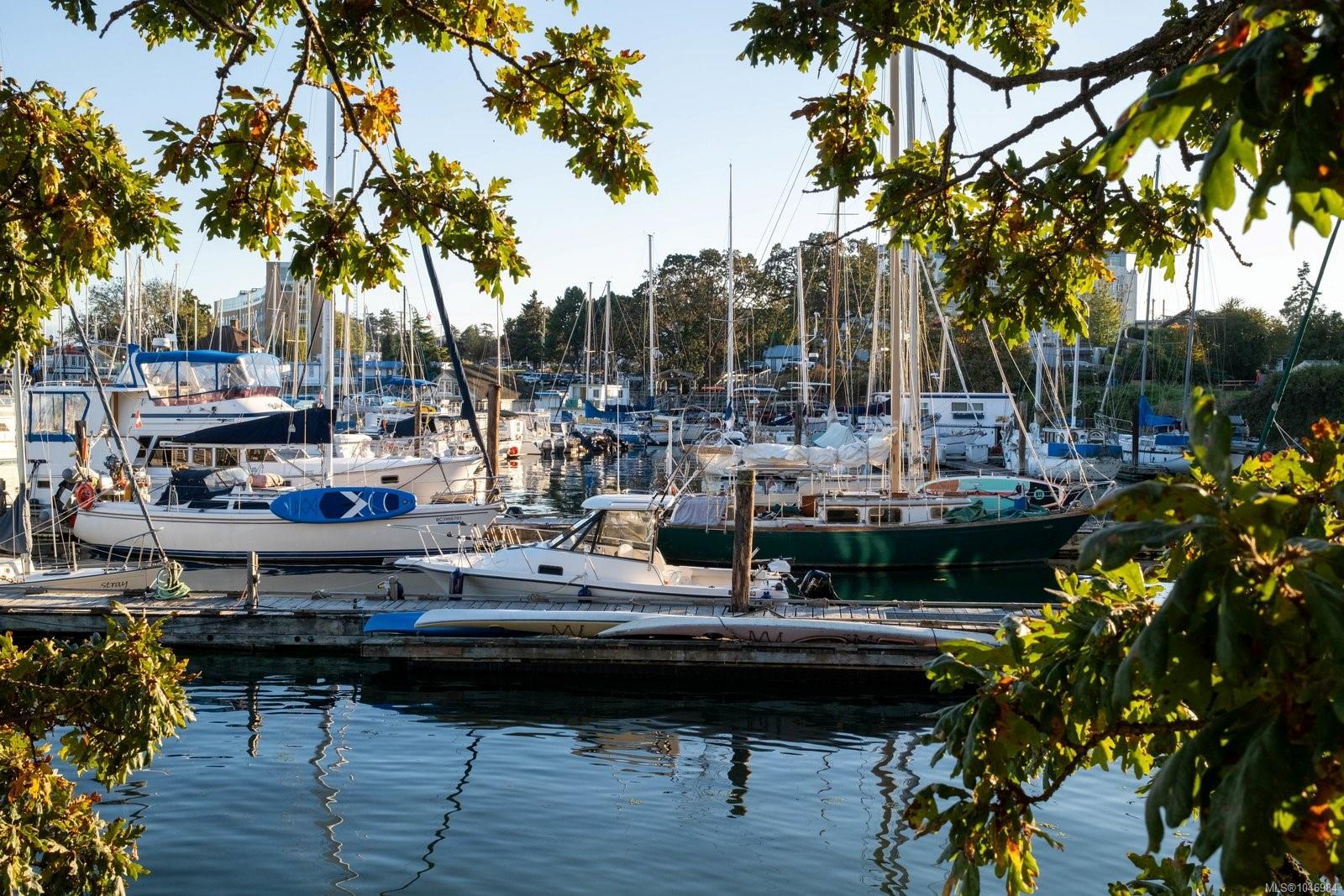 899 Esquimalt Rd Unit: #905