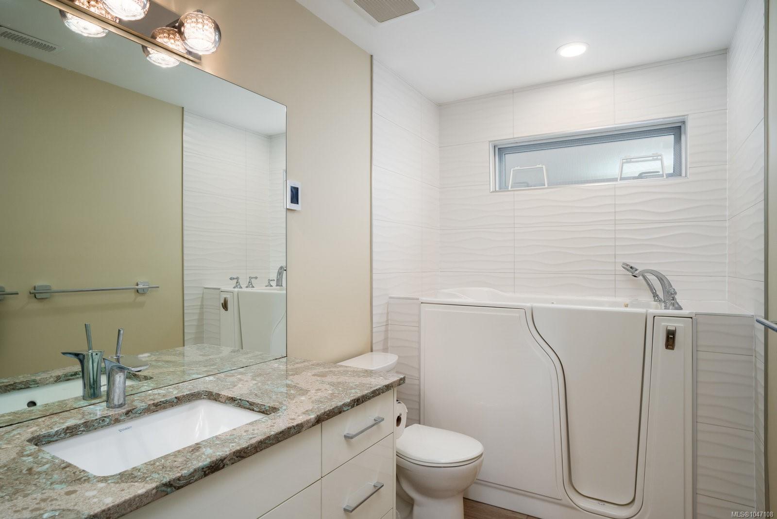 3697 Marine Vista