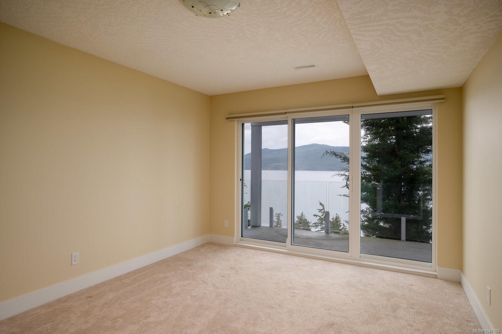 3697 Marine Vista