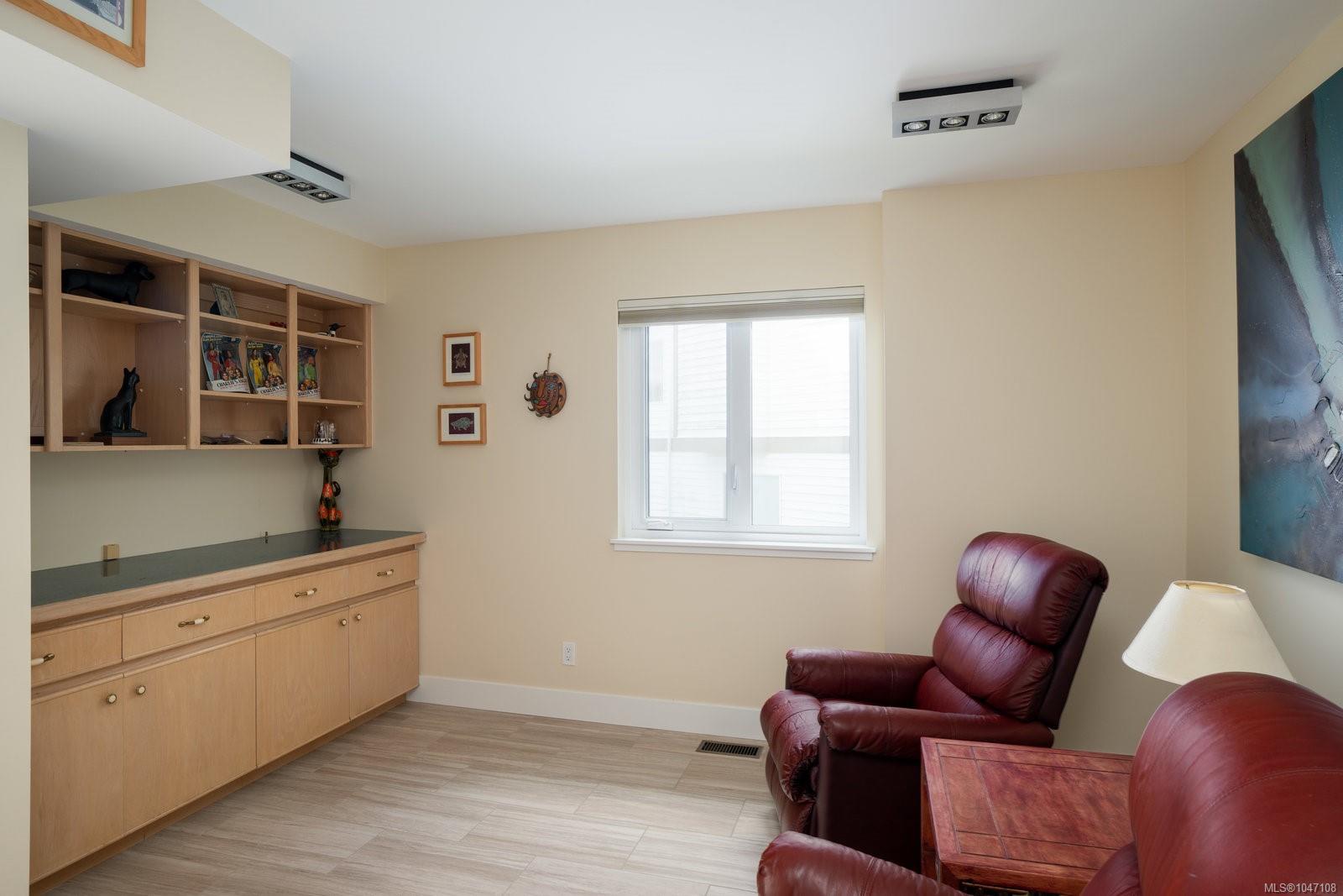 3697 Marine Vista