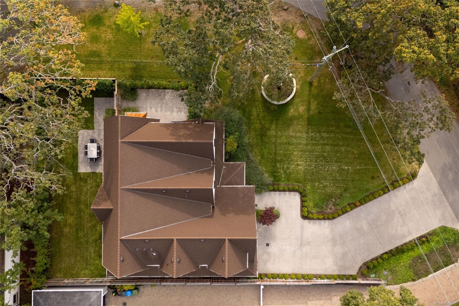 1307 Transit Rd