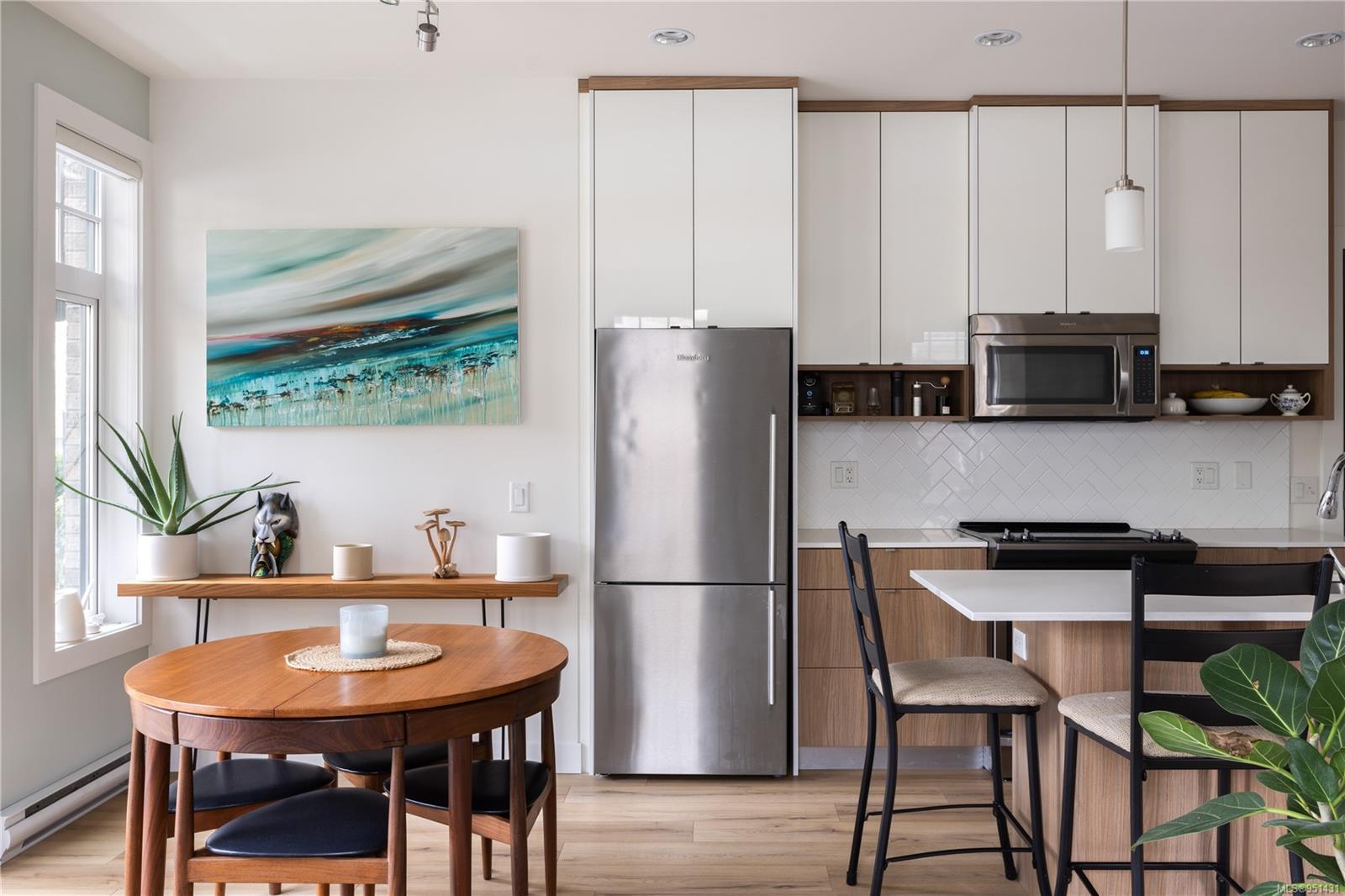 1015 Rockland Ave Unit: 101