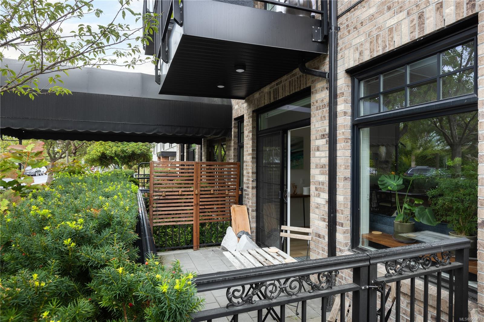 1015 Rockland Ave Unit: 101