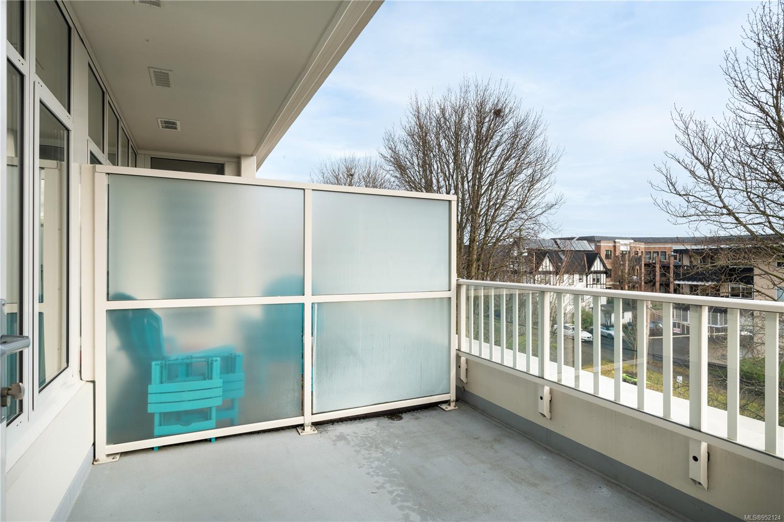 999 Burdett Ave Unit: 410