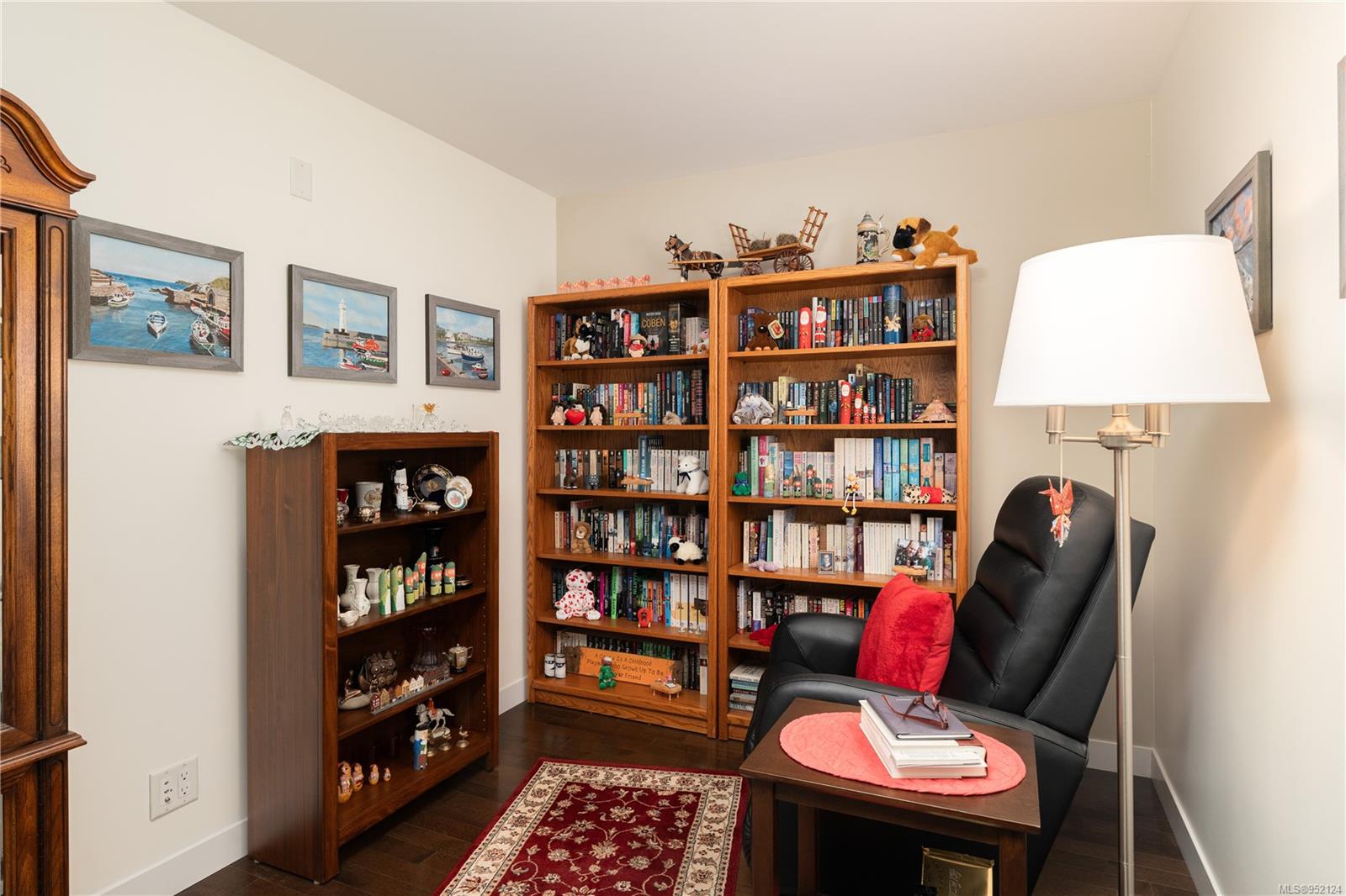 999 Burdett Ave Unit: 410