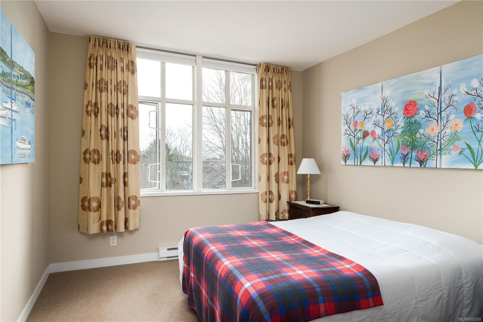 999 Burdett Ave Unit: 410