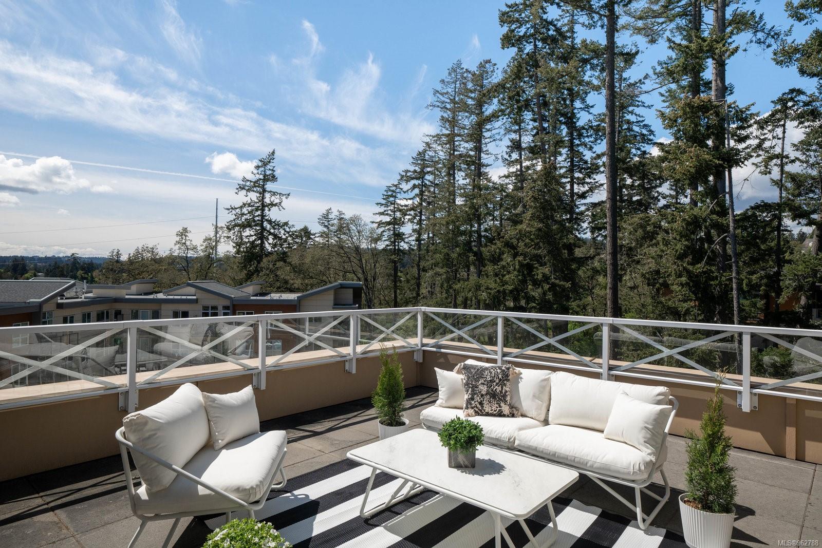 1900 Watkiss Way # 402