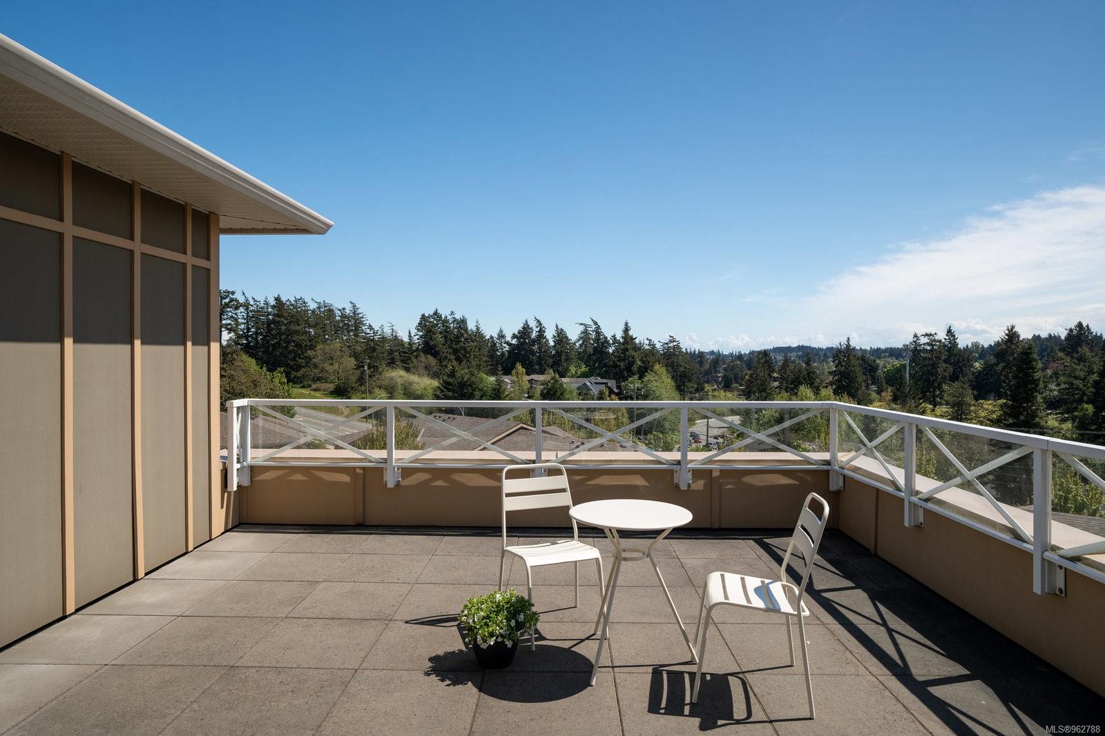 1900 Watkiss Way # 402