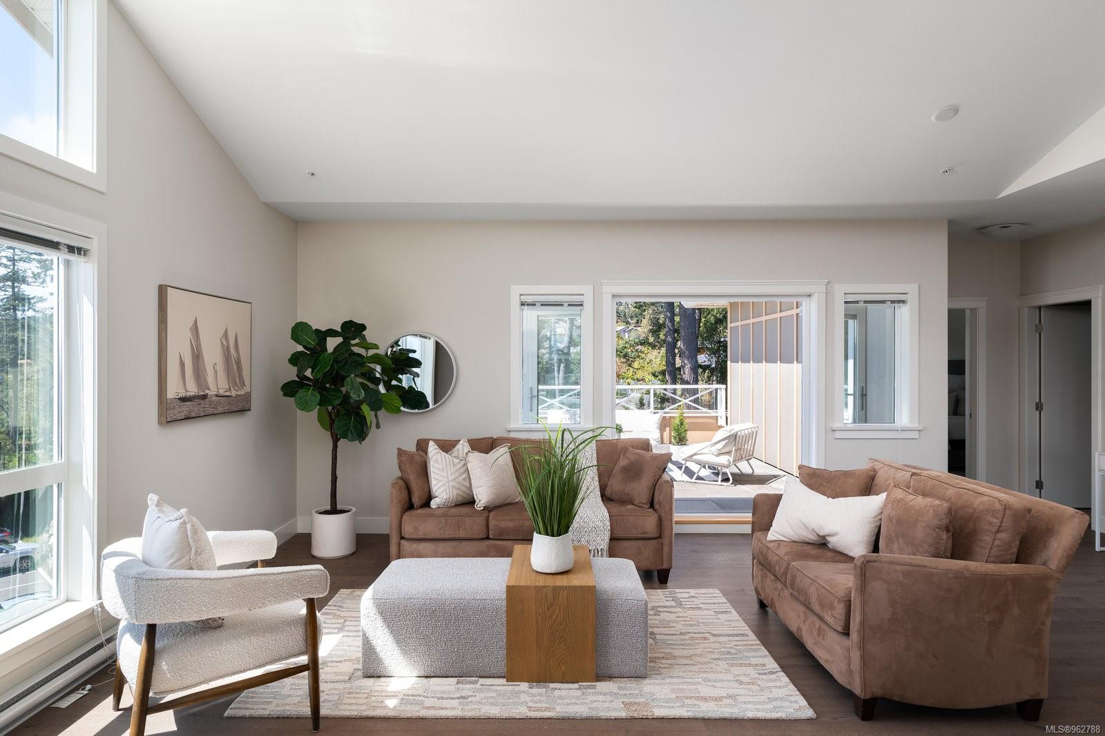 1900 Watkiss Way # 402