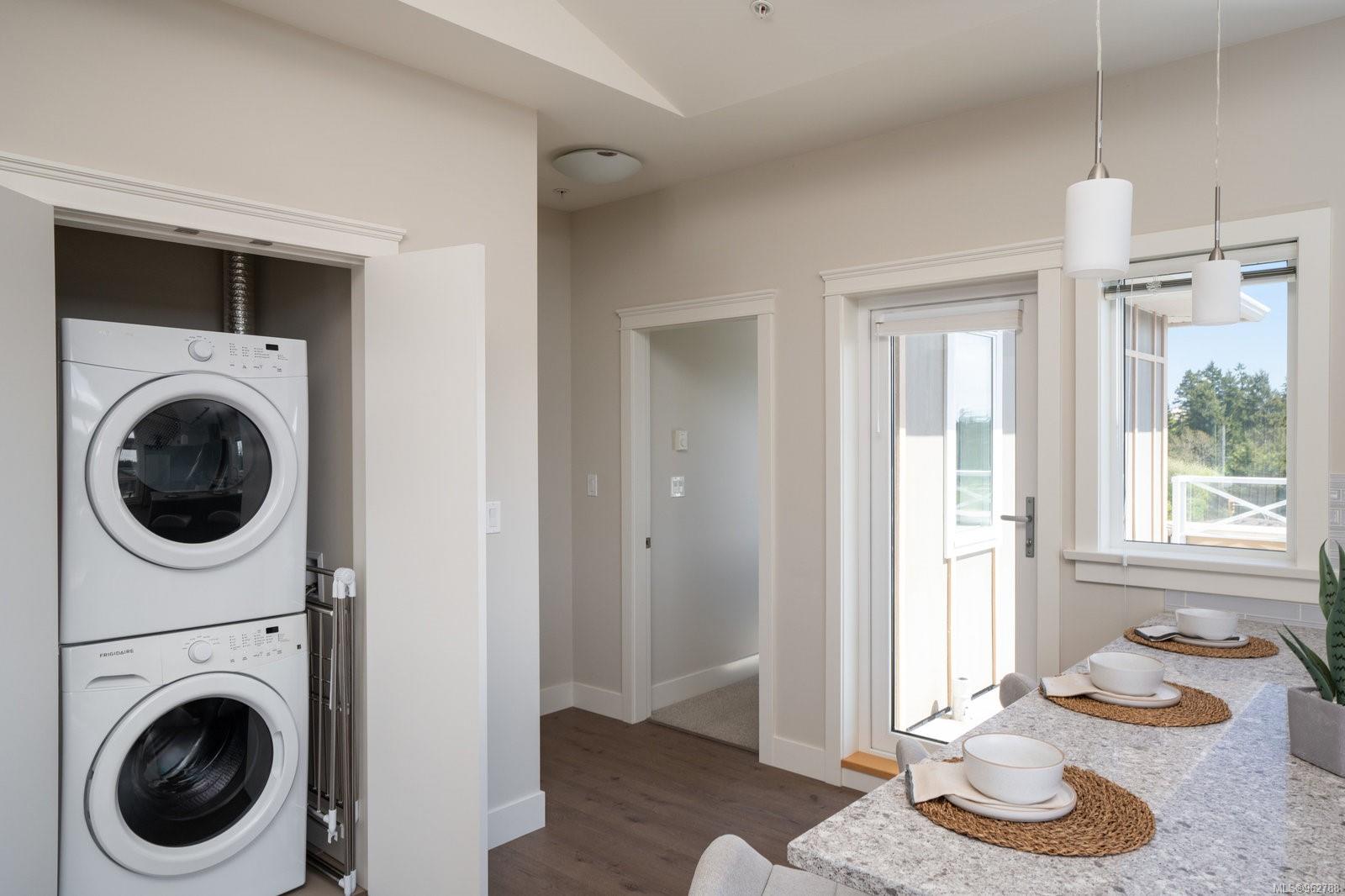 1900 Watkiss Way # 402