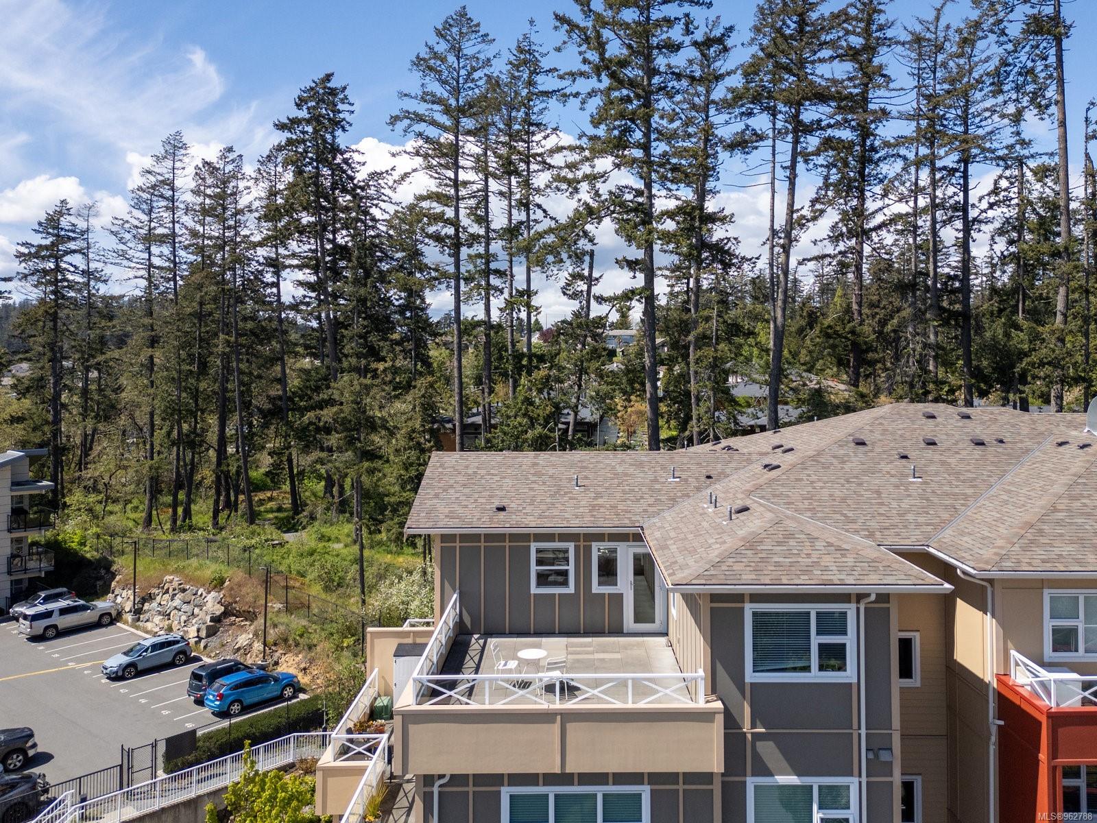 1900 Watkiss Way # 402