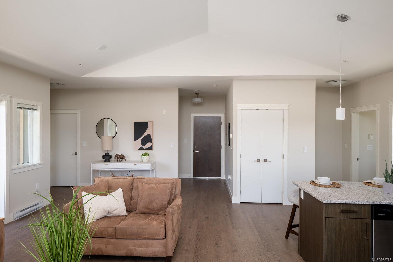 1900 Watkiss Way # 402