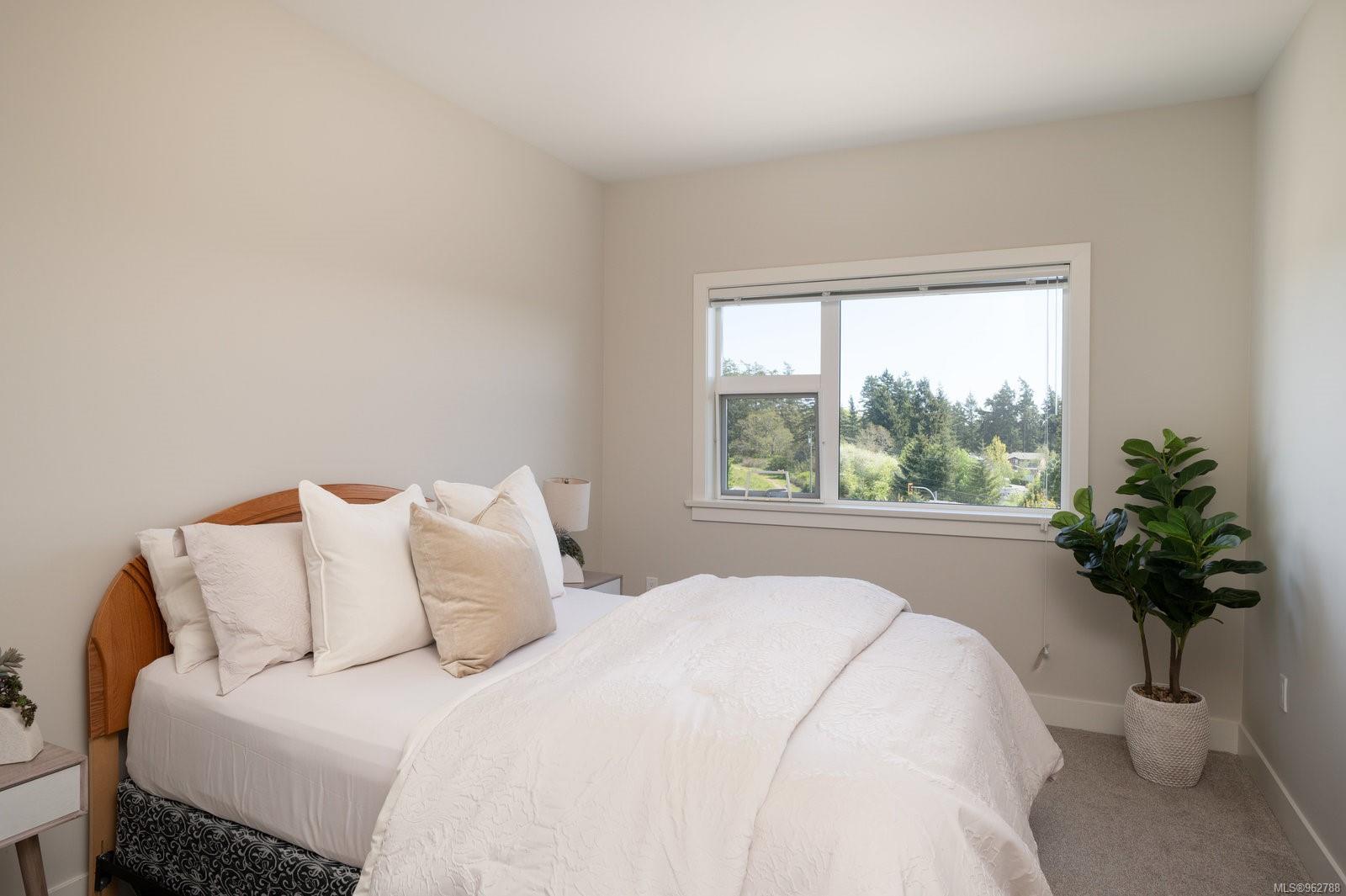 1900 Watkiss Way # 402