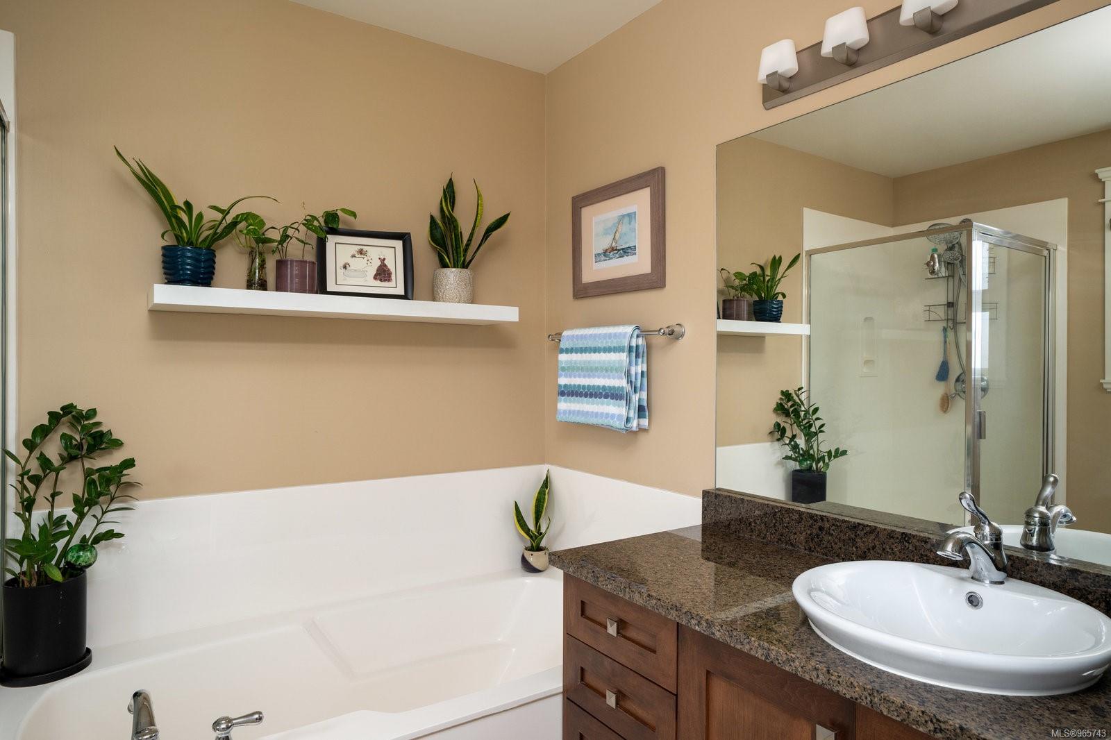 542 Heatherdale Lane