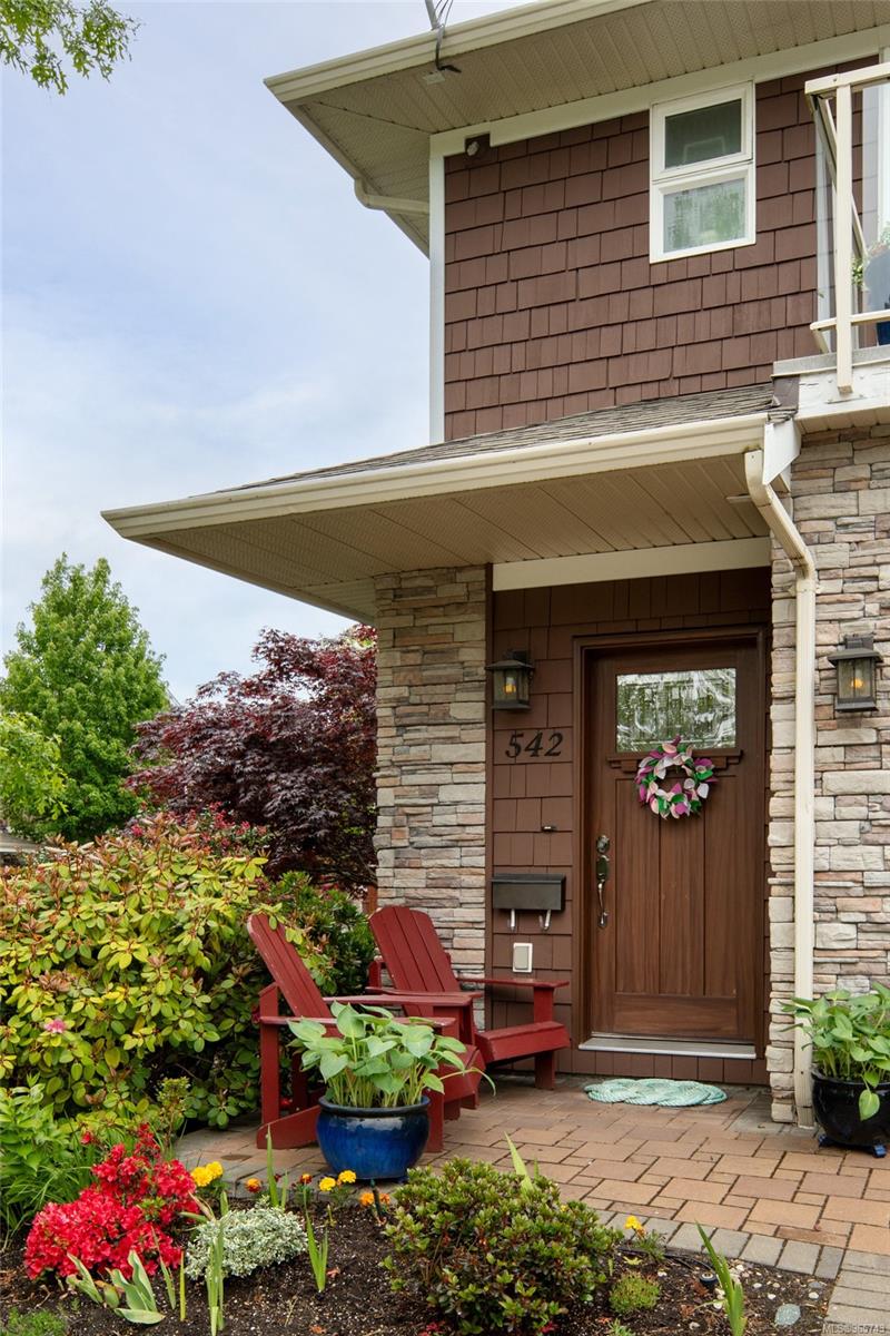 542 Heatherdale Lane