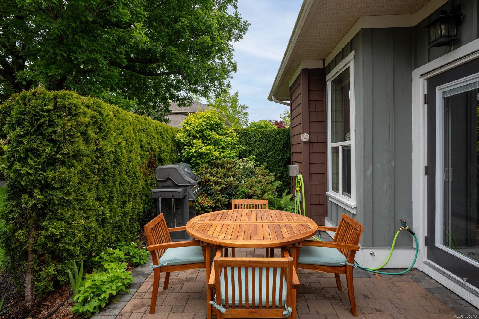 542 Heatherdale Lane