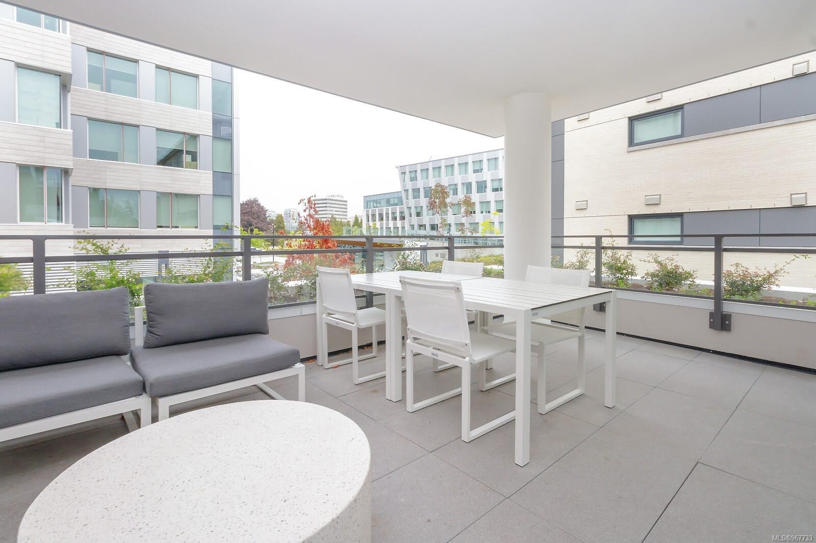 530 Michigan St # 118