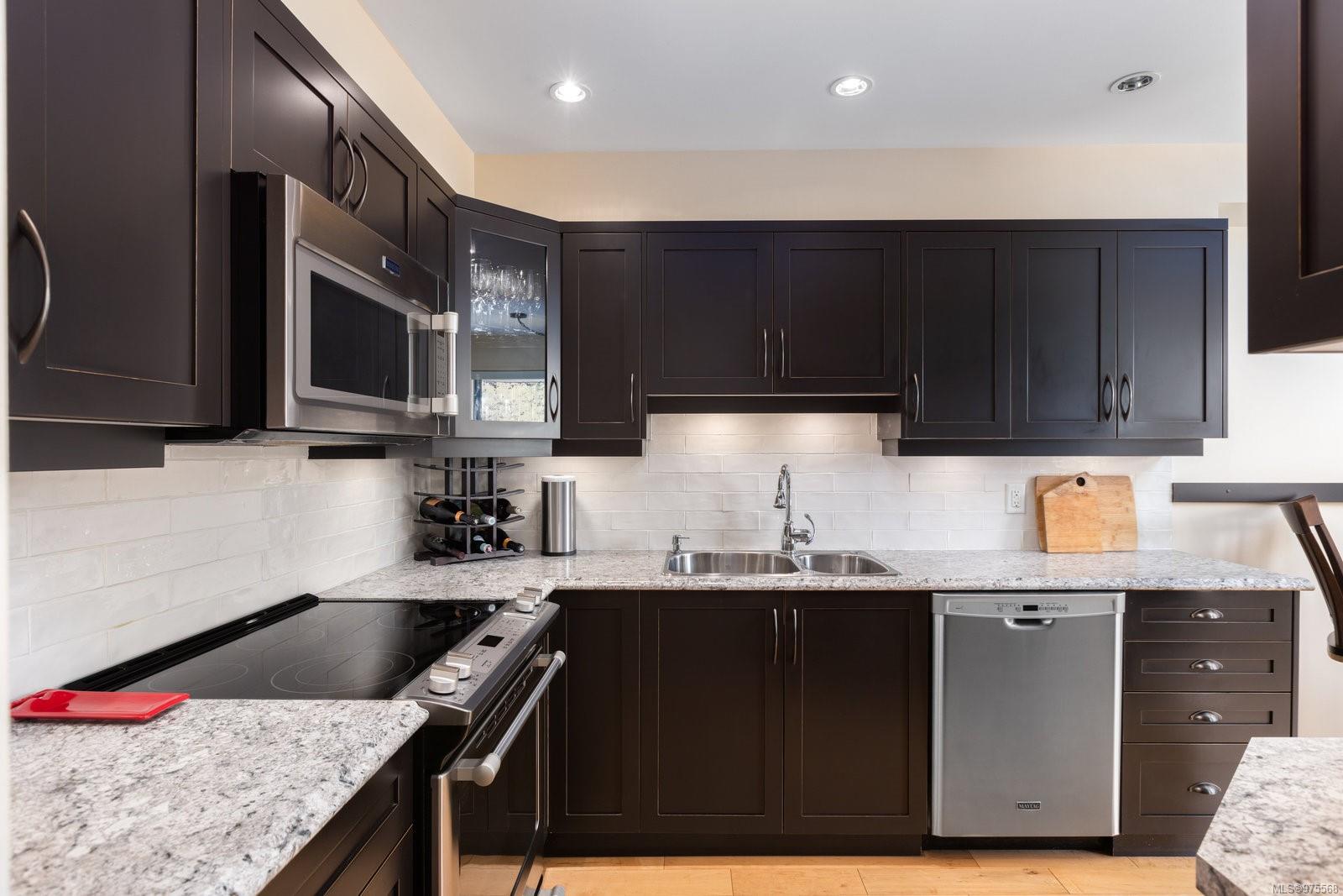 1063 Southgate St # 306