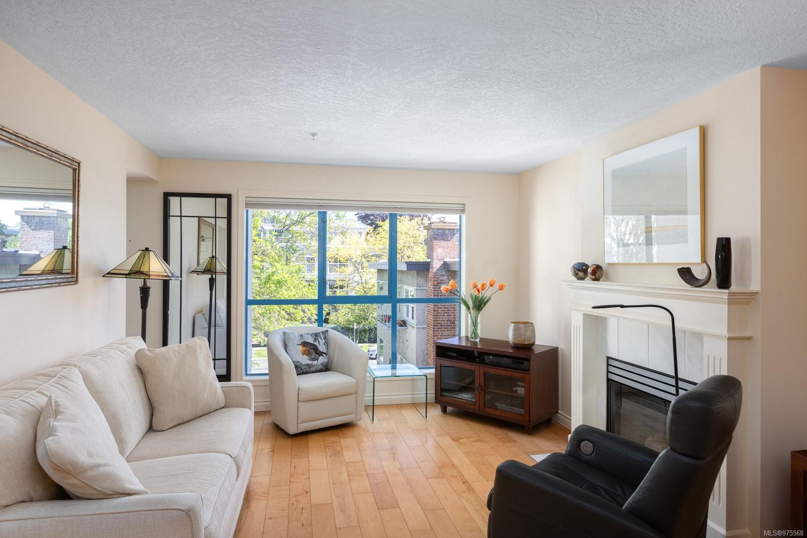 1063 Southgate St # 306