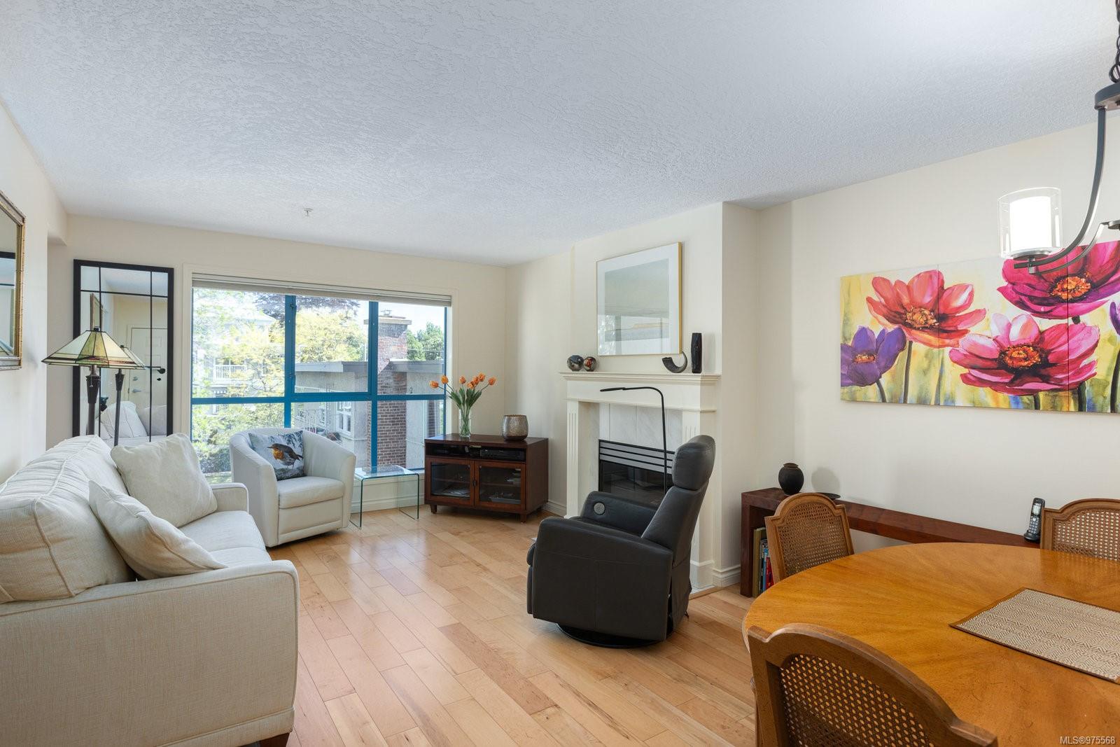 1063 Southgate St # 306