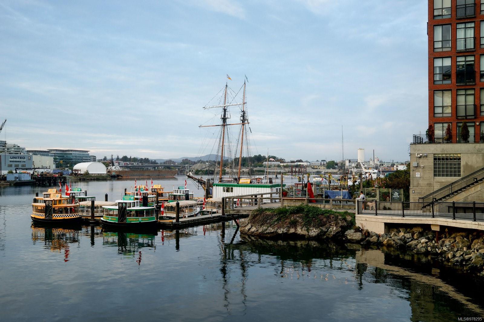 515 Chatham St # 401