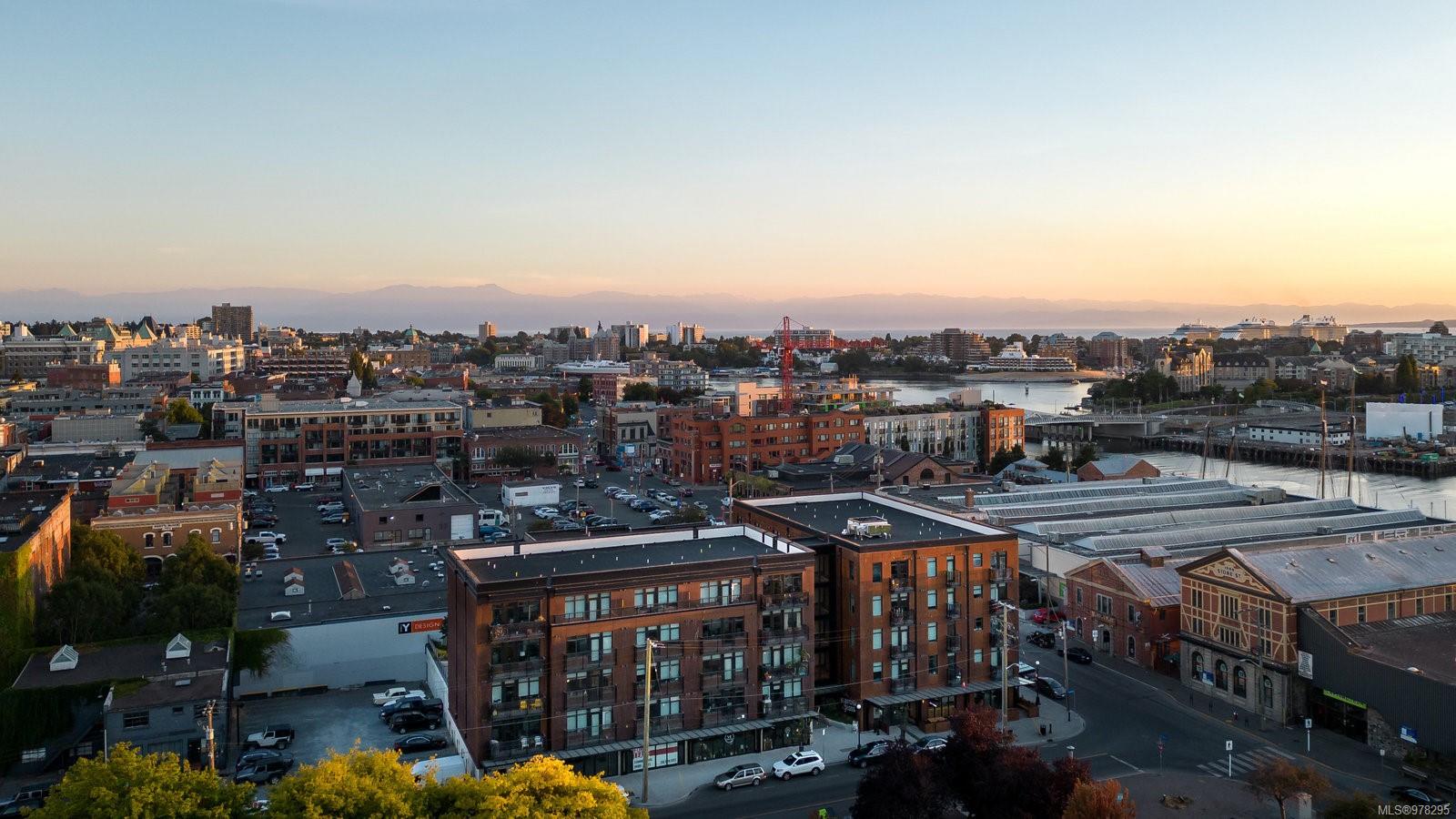 515 Chatham St # 401